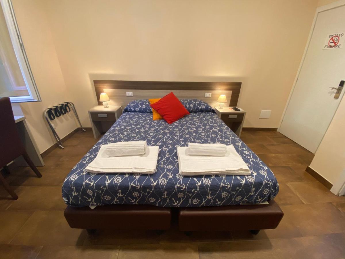 Good Night Moon Hotell La Spezia Eksteriør bilde