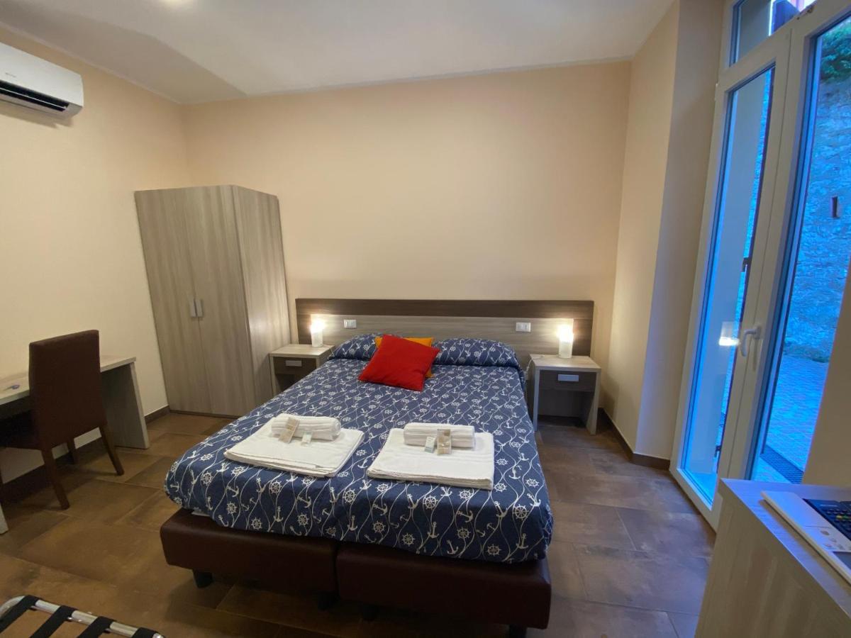 Good Night Moon Hotell La Spezia Eksteriør bilde